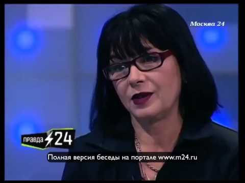 Килька кушает семгу