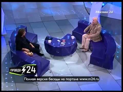 Голый Сухоруков с пряниками