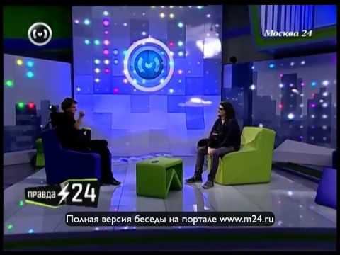 Дружеская компания с женой