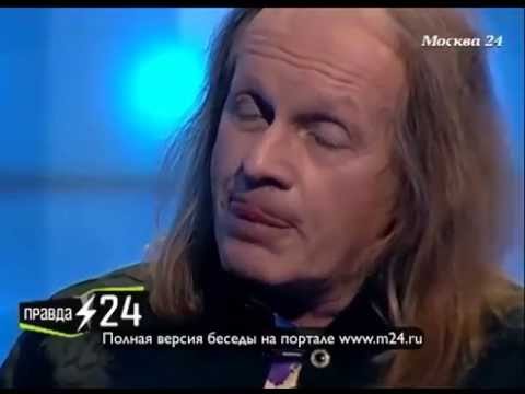 Крис Кельми не знает чем занимается сын