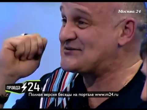 Дура. Зато какая красивая!