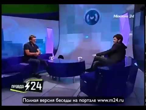 У Дмитрия Глуховского наконец начала расти борода